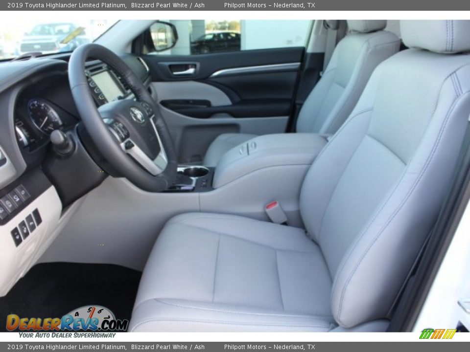 2019 Toyota Highlander Limited Platinum Blizzard Pearl White / Ash Photo #10