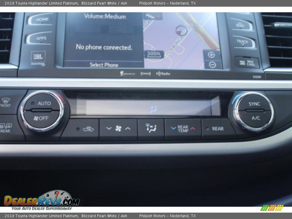 2019 Toyota Highlander Limited Platinum Blizzard Pearl White / Ash Photo #14