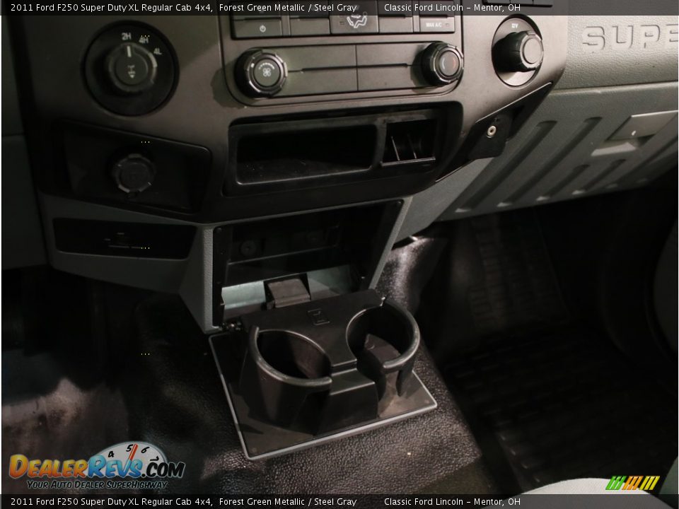 2011 Ford F250 Super Duty XL Regular Cab 4x4 Forest Green Metallic / Steel Gray Photo #10