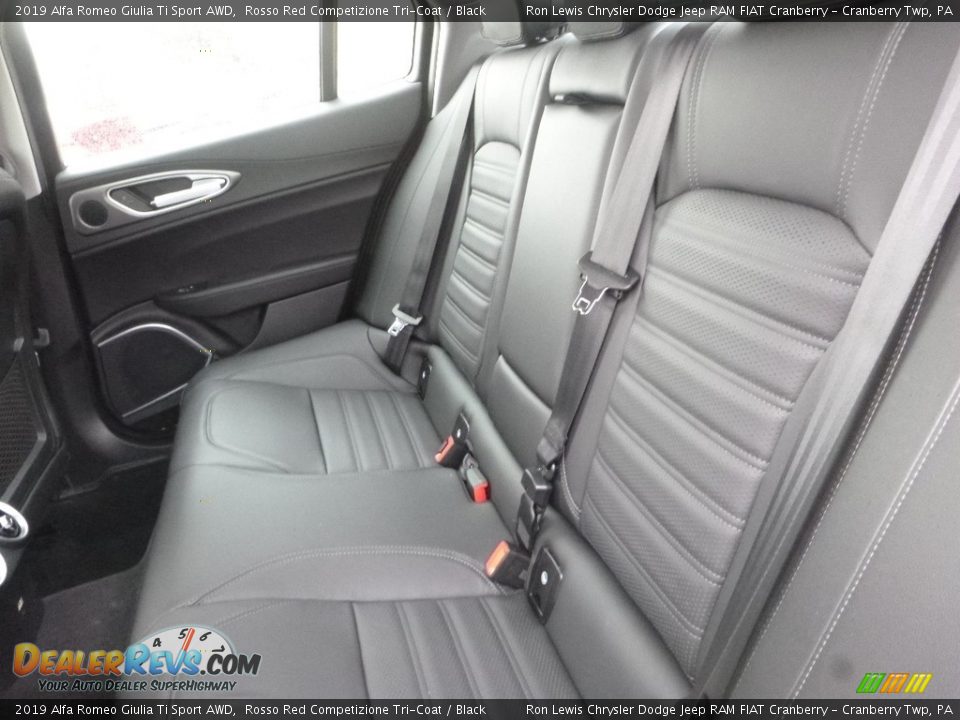 2019 Alfa Romeo Giulia Ti Sport AWD Rosso Red Competizione Tri-Coat / Black Photo #17