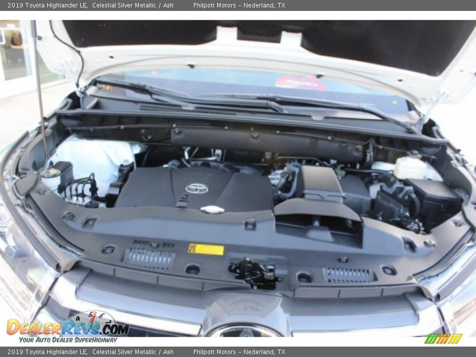 2019 Toyota Highlander LE Celestial Silver Metallic / Ash Photo #24