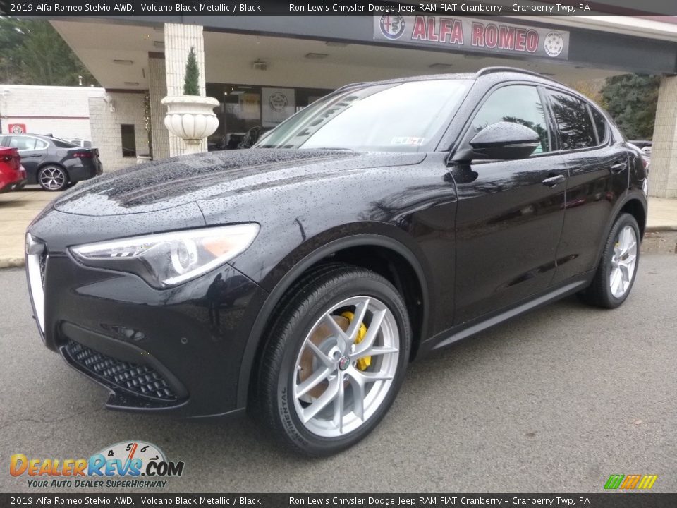 2019 Alfa Romeo Stelvio AWD Volcano Black Metallic / Black Photo #2