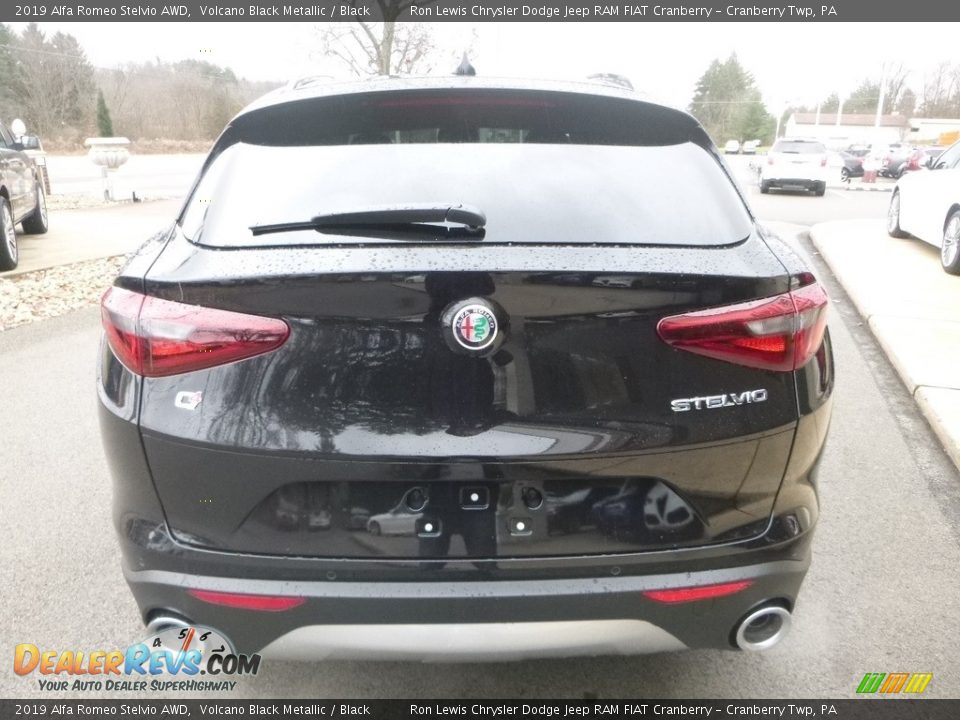 2019 Alfa Romeo Stelvio AWD Volcano Black Metallic / Black Photo #7