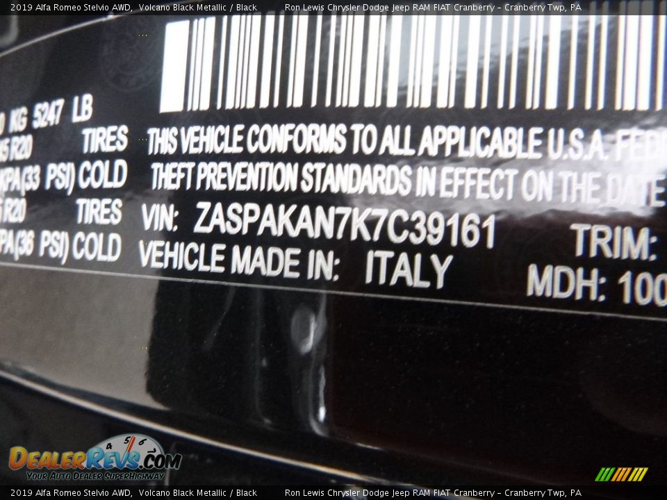 2019 Alfa Romeo Stelvio AWD Volcano Black Metallic / Black Photo #22