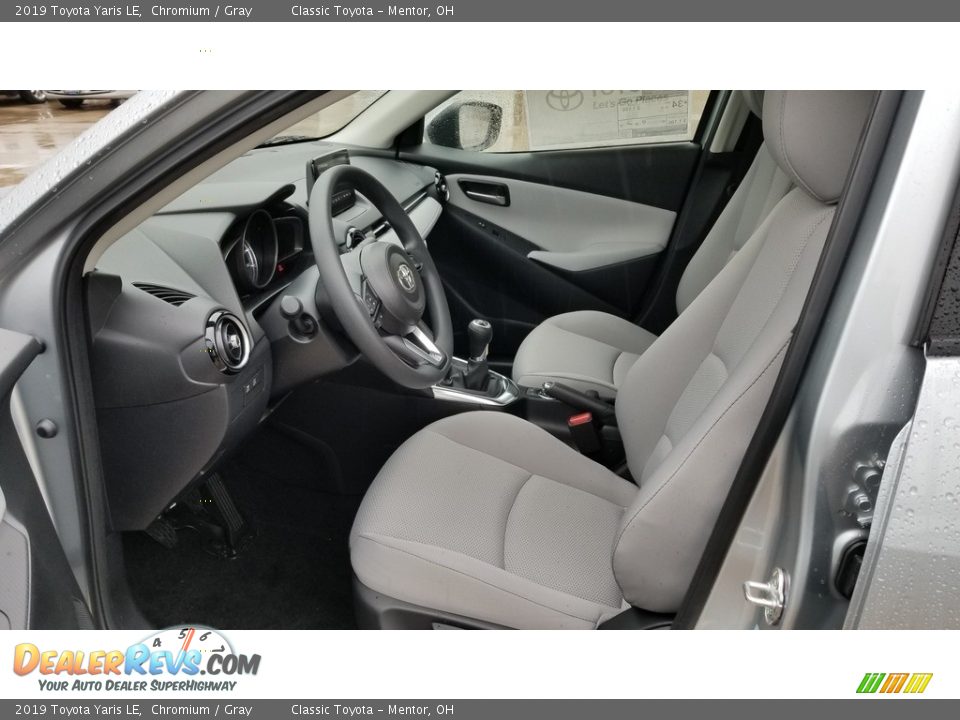 Gray Interior - 2019 Toyota Yaris LE Photo #2