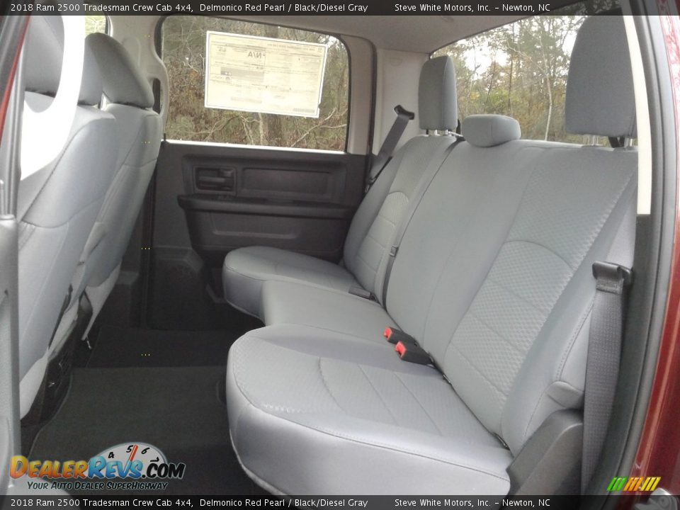 2018 Ram 2500 Tradesman Crew Cab 4x4 Delmonico Red Pearl / Black/Diesel Gray Photo #12