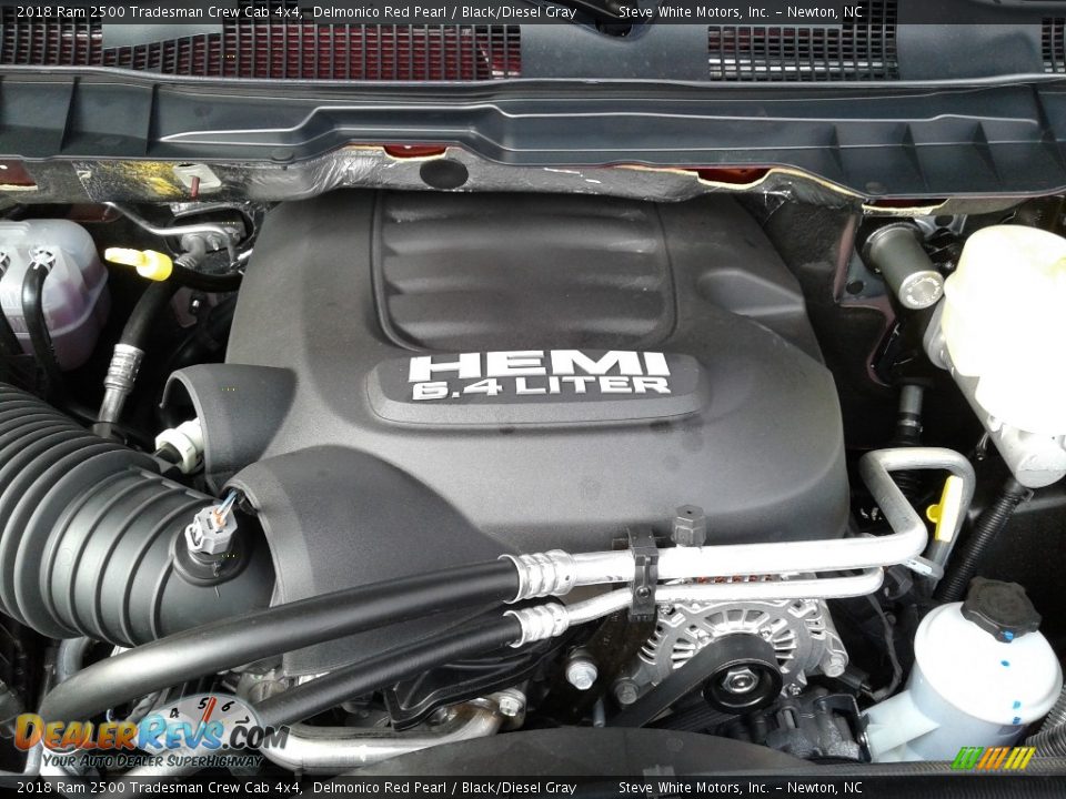 2018 Ram 2500 Tradesman Crew Cab 4x4 Delmonico Red Pearl / Black/Diesel Gray Photo #27