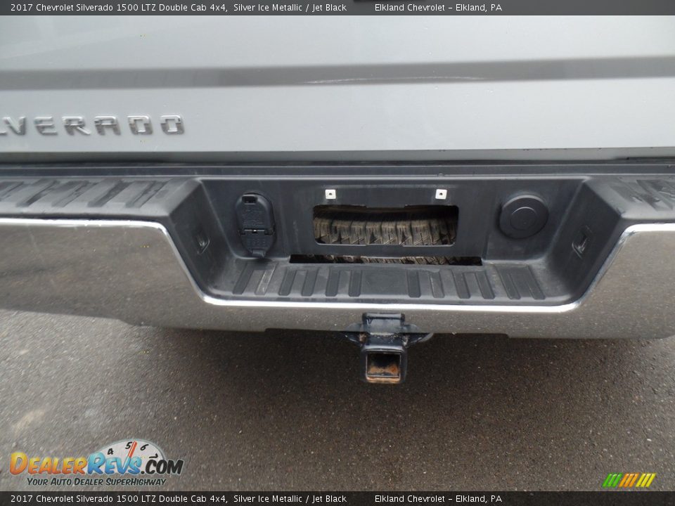 2017 Chevrolet Silverado 1500 LTZ Double Cab 4x4 Silver Ice Metallic / Jet Black Photo #10