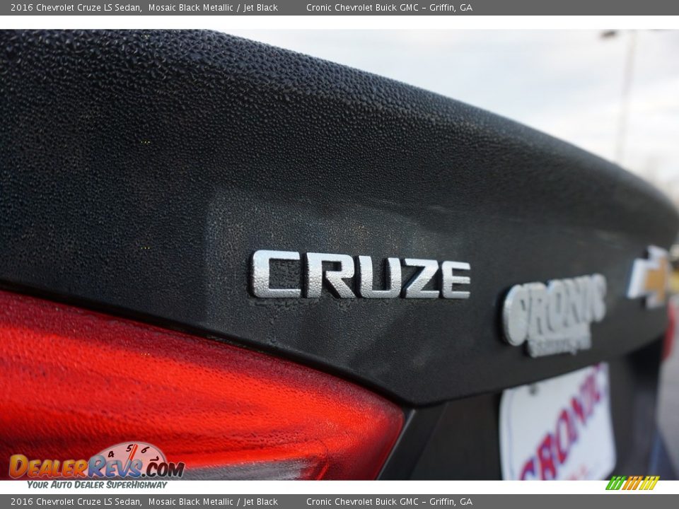 2016 Chevrolet Cruze LS Sedan Mosaic Black Metallic / Jet Black Photo #16