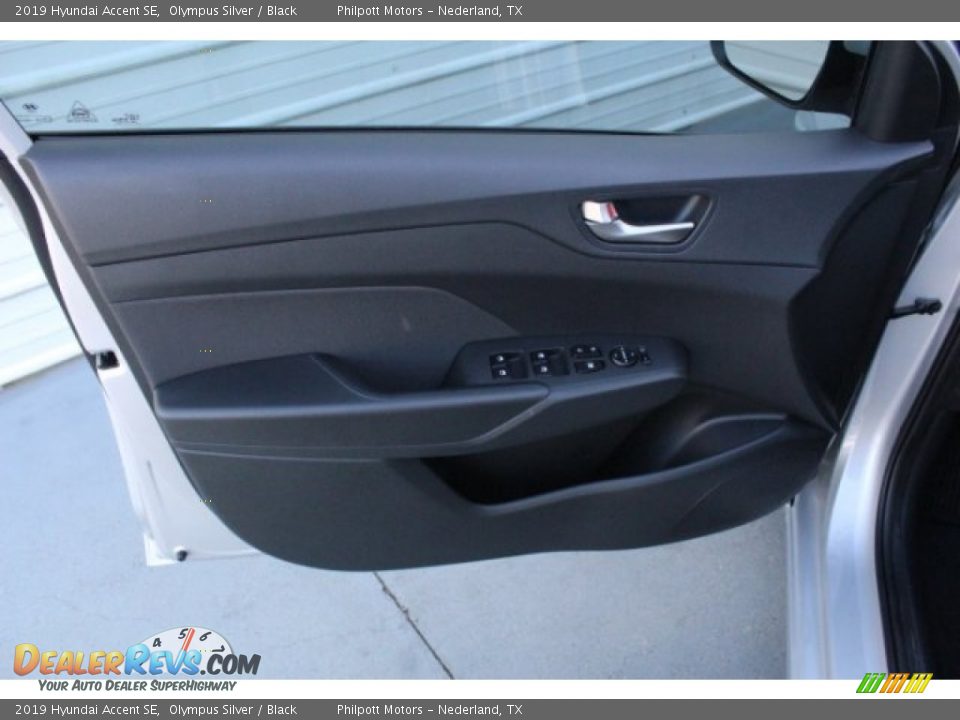 2019 Hyundai Accent SE Olympus Silver / Black Photo #8