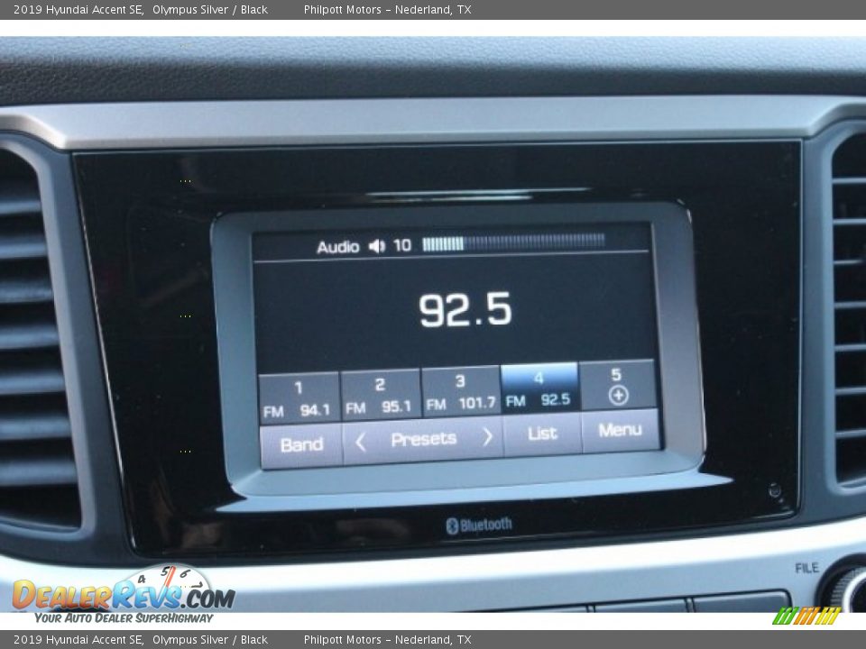 2019 Hyundai Accent SE Olympus Silver / Black Photo #10