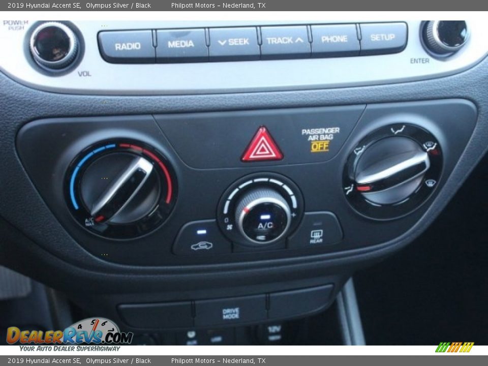 2019 Hyundai Accent SE Olympus Silver / Black Photo #13