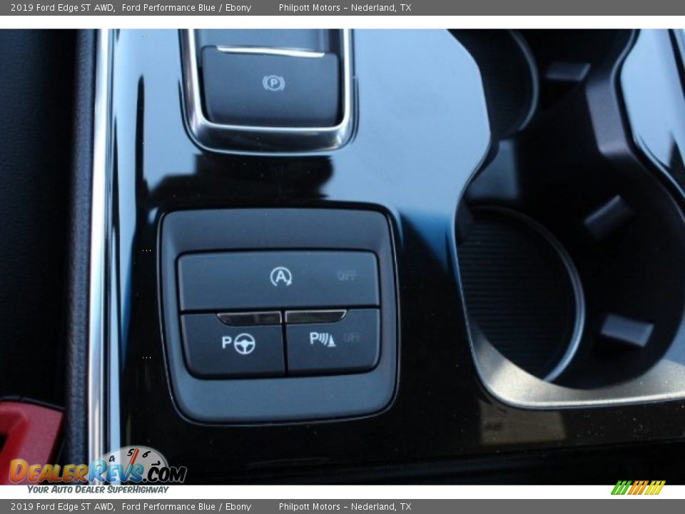Controls of 2019 Ford Edge ST AWD Photo #16