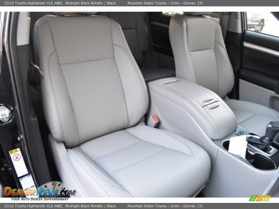 2019 Toyota Highlander XLE AWD Midnight Black Metallic / Black Photo #3