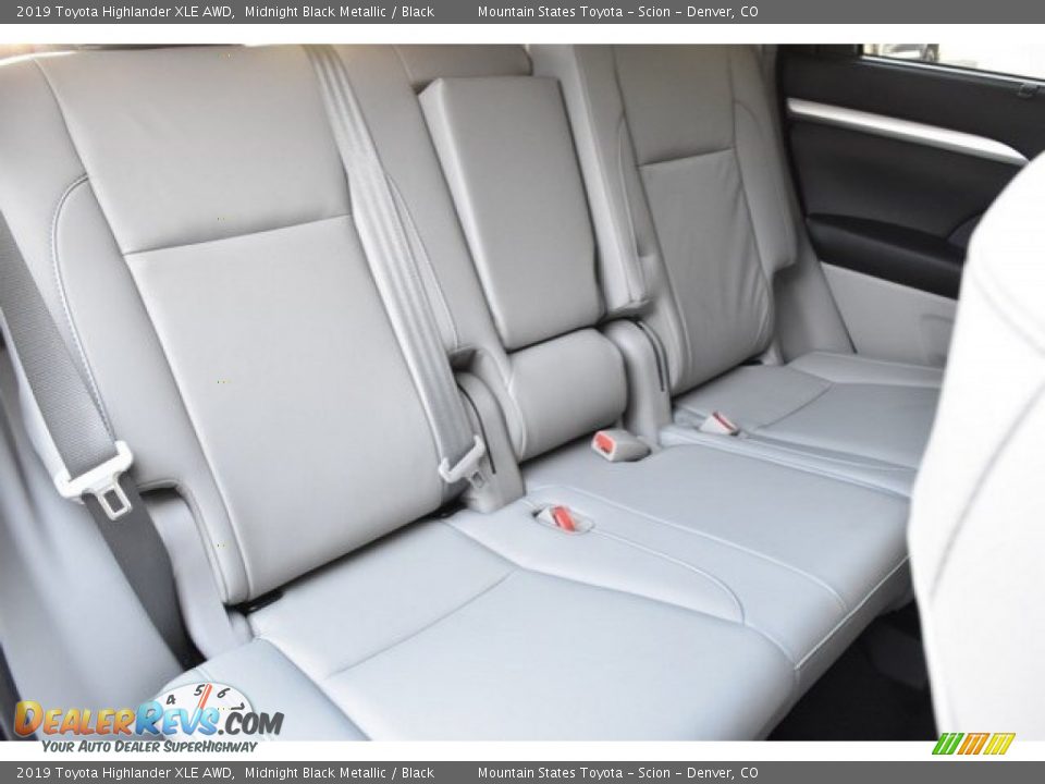 2019 Toyota Highlander XLE AWD Midnight Black Metallic / Black Photo #10