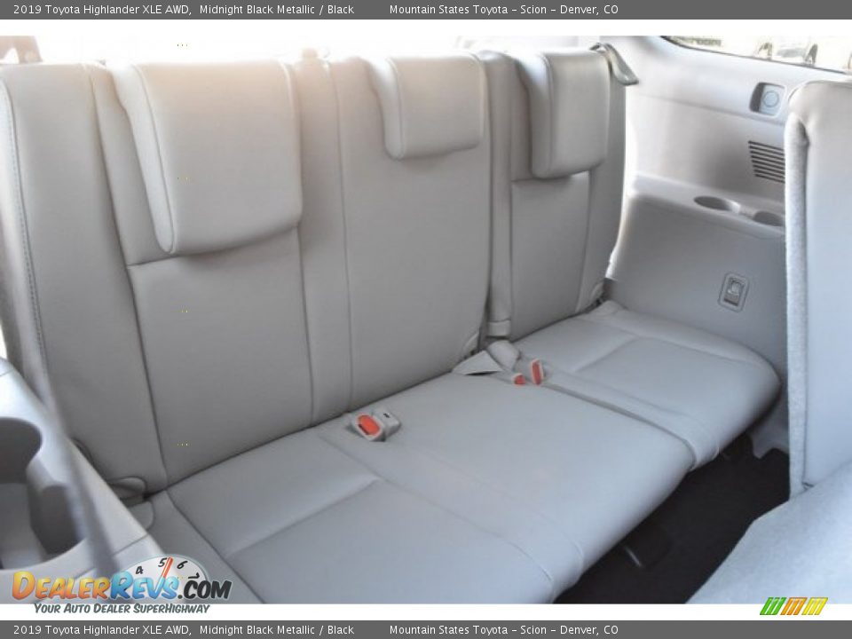 2019 Toyota Highlander XLE AWD Midnight Black Metallic / Black Photo #11