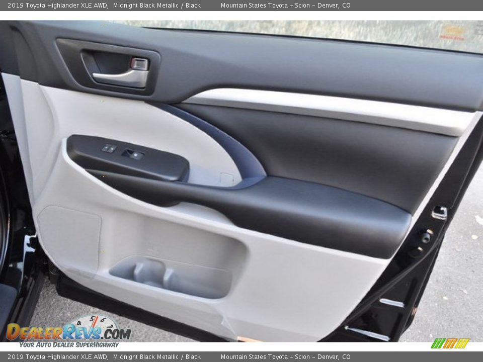 2019 Toyota Highlander XLE AWD Midnight Black Metallic / Black Photo #15