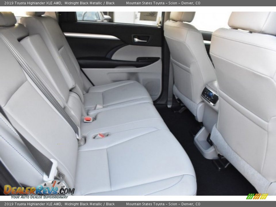 2019 Toyota Highlander XLE AWD Midnight Black Metallic / Black Photo #9