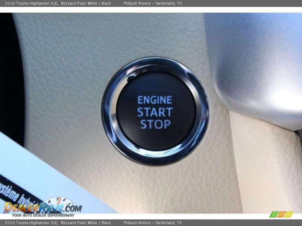 2019 Toyota Highlander XLE Blizzard Pearl White / Black Photo #15