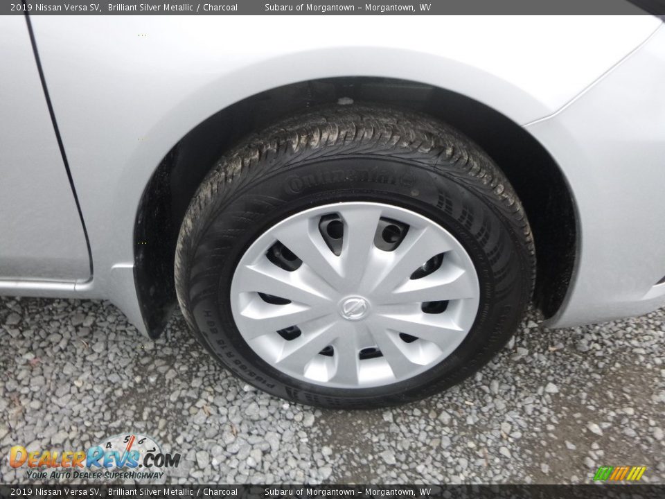 2019 Nissan Versa SV Brilliant Silver Metallic / Charcoal Photo #2
