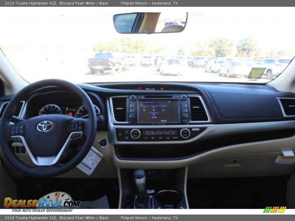 2019 Toyota Highlander XLE Blizzard Pearl White / Black Photo #21