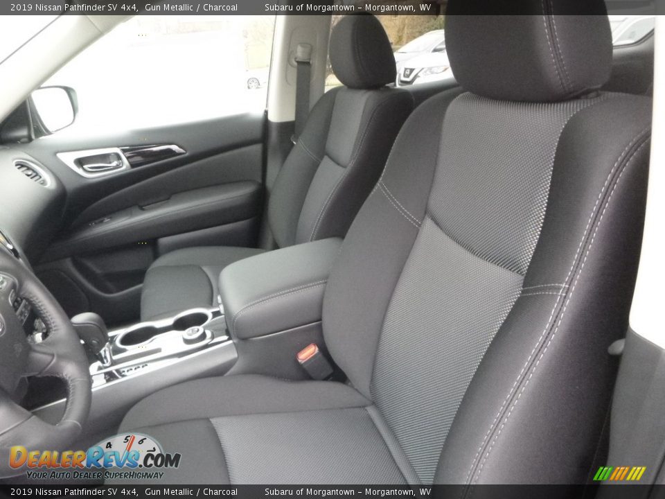 Front Seat of 2019 Nissan Pathfinder SV 4x4 Photo #15