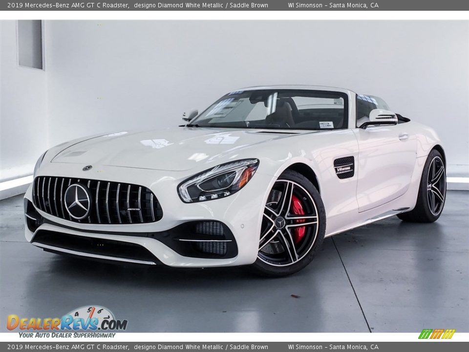 Front 3/4 View of 2019 Mercedes-Benz AMG GT C Roadster Photo #12