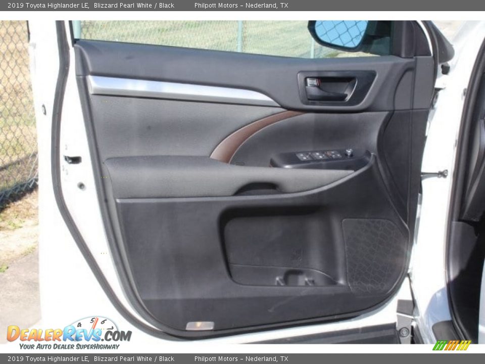 2019 Toyota Highlander LE Blizzard Pearl White / Black Photo #9