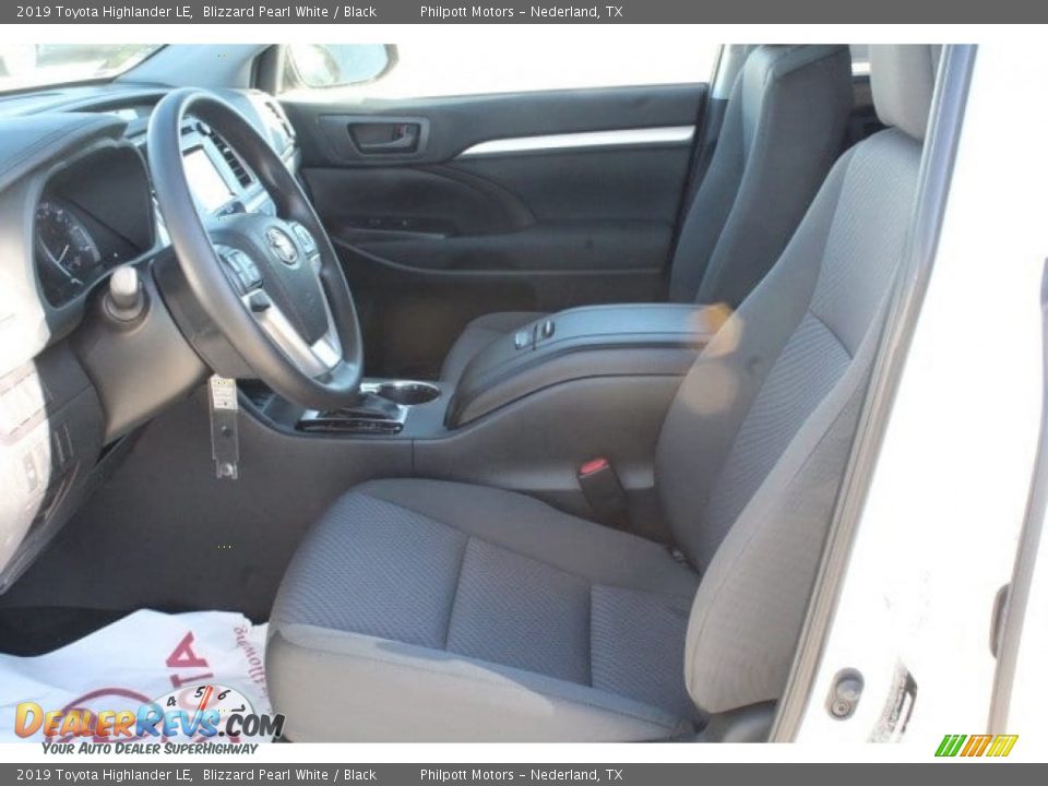 2019 Toyota Highlander LE Blizzard Pearl White / Black Photo #10