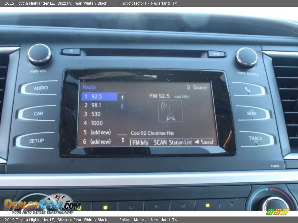 2019 Toyota Highlander LE Blizzard Pearl White / Black Photo #11