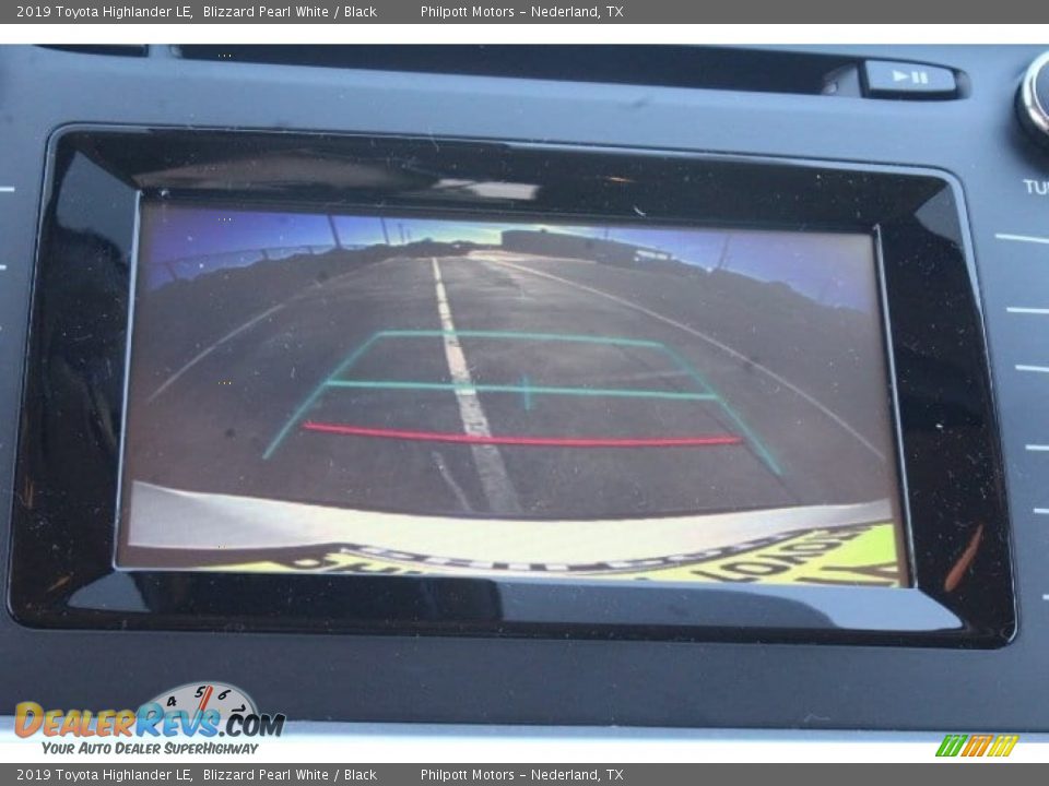 2019 Toyota Highlander LE Blizzard Pearl White / Black Photo #12