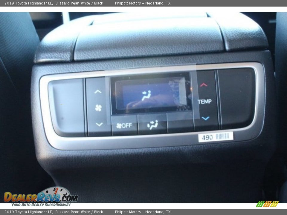 2019 Toyota Highlander LE Blizzard Pearl White / Black Photo #18