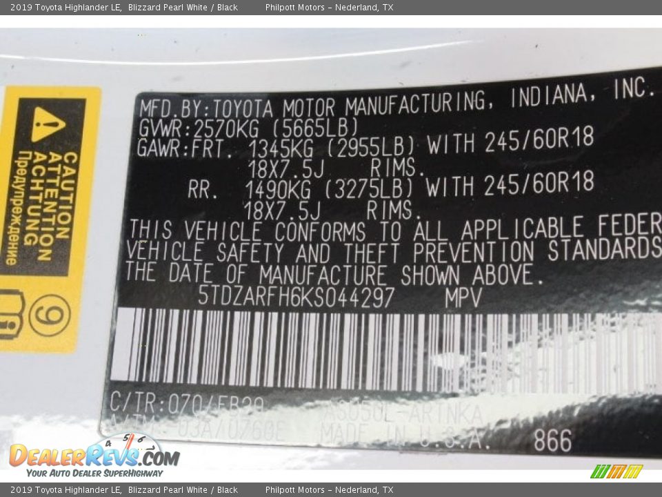 2019 Toyota Highlander LE Blizzard Pearl White / Black Photo #22