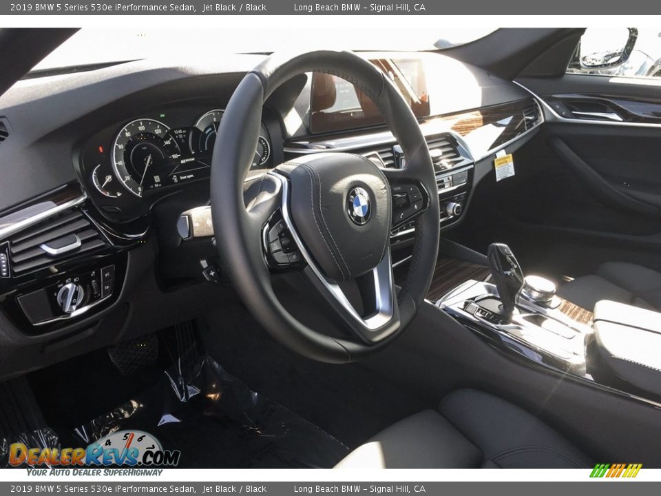 2019 BMW 5 Series 530e iPerformance Sedan Jet Black / Black Photo #4