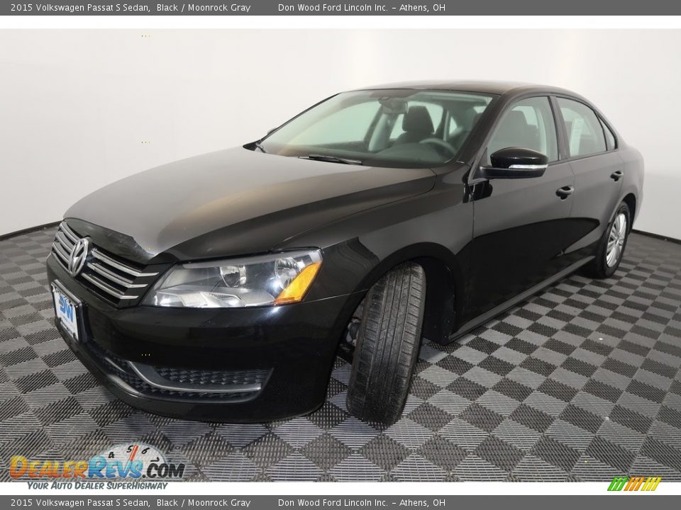 2015 Volkswagen Passat S Sedan Black / Moonrock Gray Photo #6