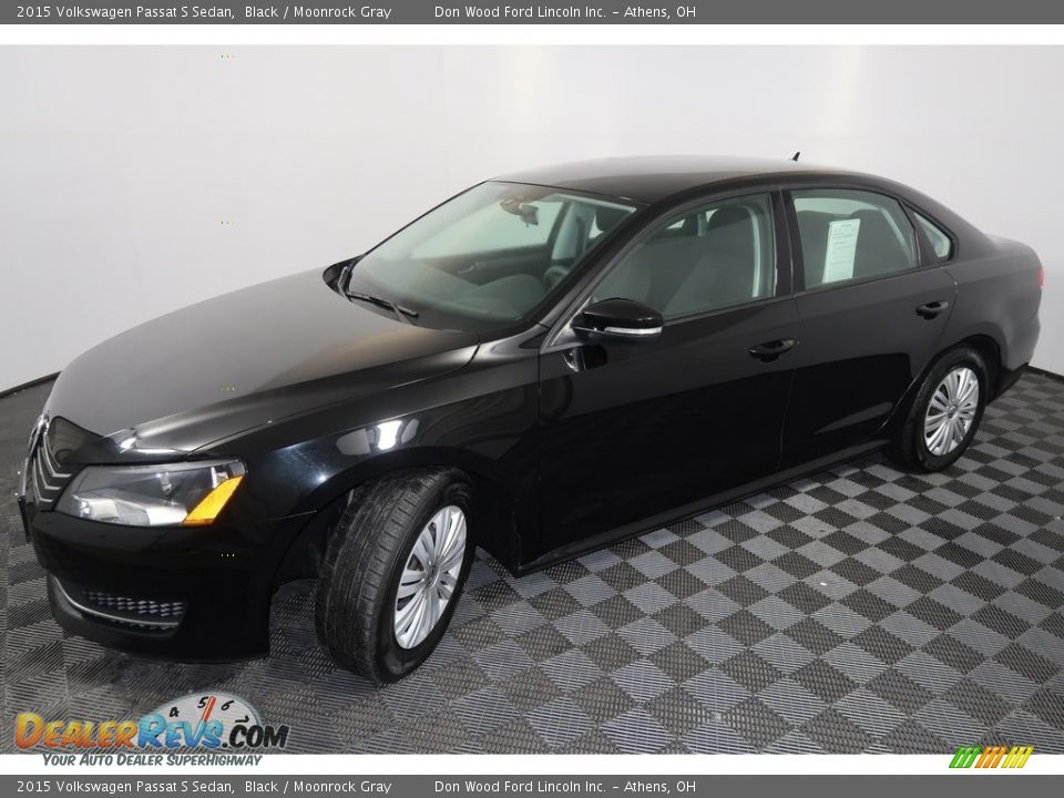 2015 Volkswagen Passat S Sedan Black / Moonrock Gray Photo #7