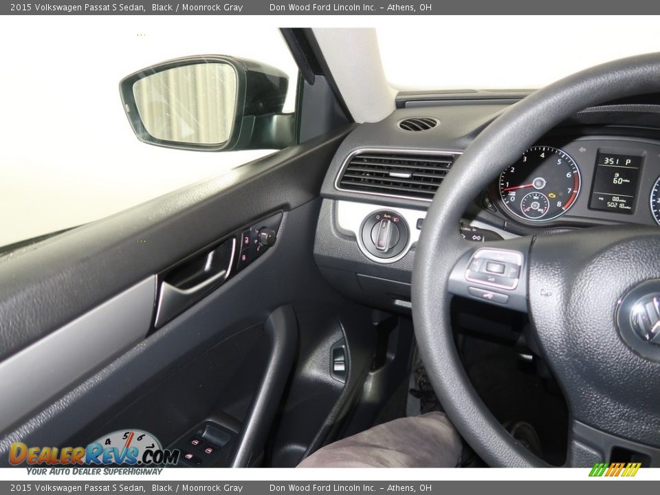 2015 Volkswagen Passat S Sedan Black / Moonrock Gray Photo #18