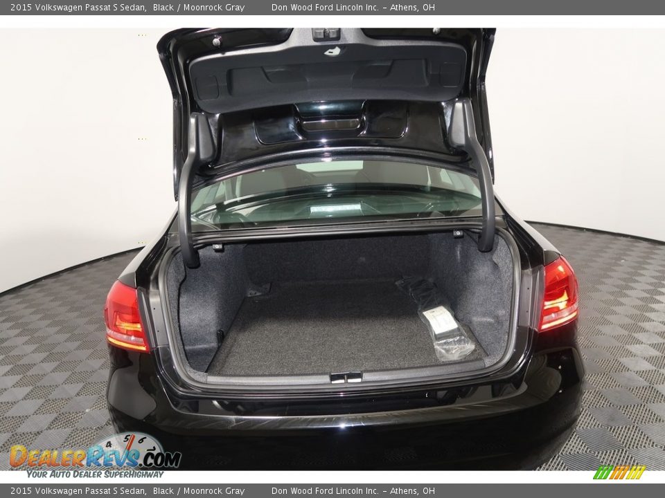 2015 Volkswagen Passat S Sedan Black / Moonrock Gray Photo #31