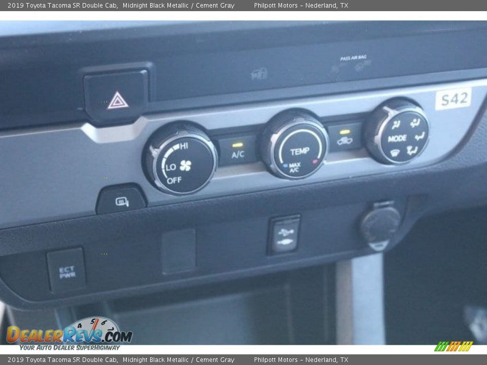 2019 Toyota Tacoma SR Double Cab Midnight Black Metallic / Cement Gray Photo #13