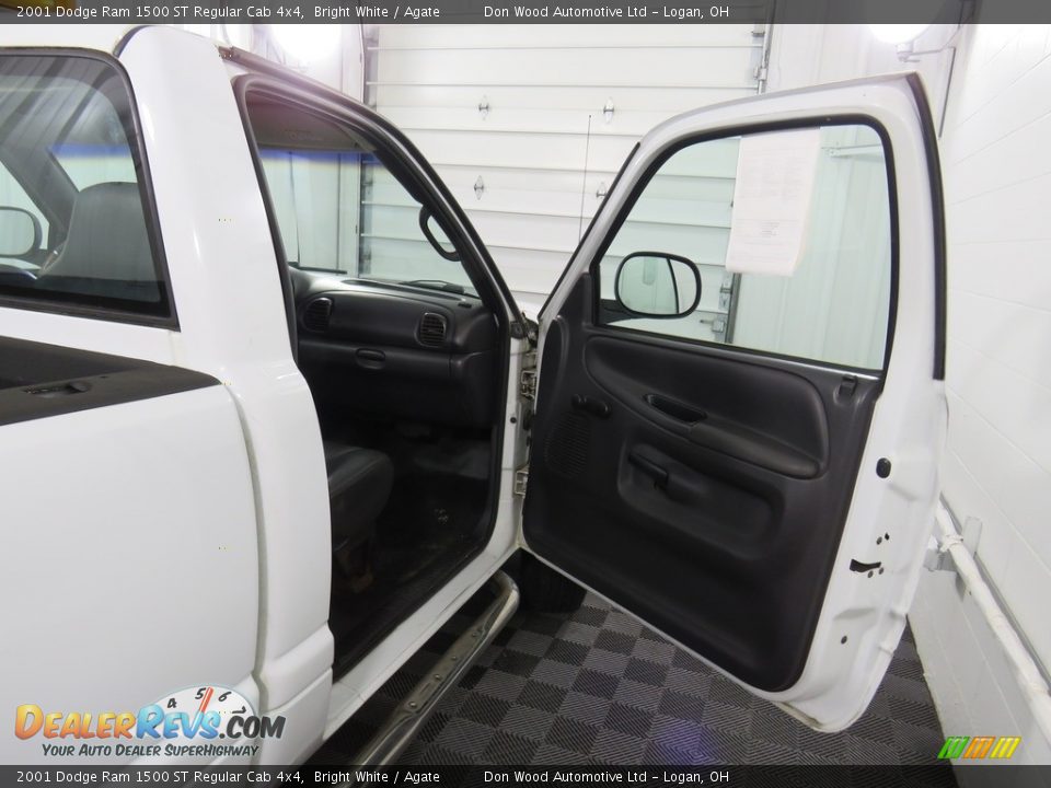 2001 Dodge Ram 1500 ST Regular Cab 4x4 Bright White / Agate Photo #19