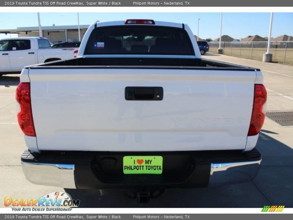 2019 Toyota Tundra TSS Off Road CrewMax Super White / Black Photo #8