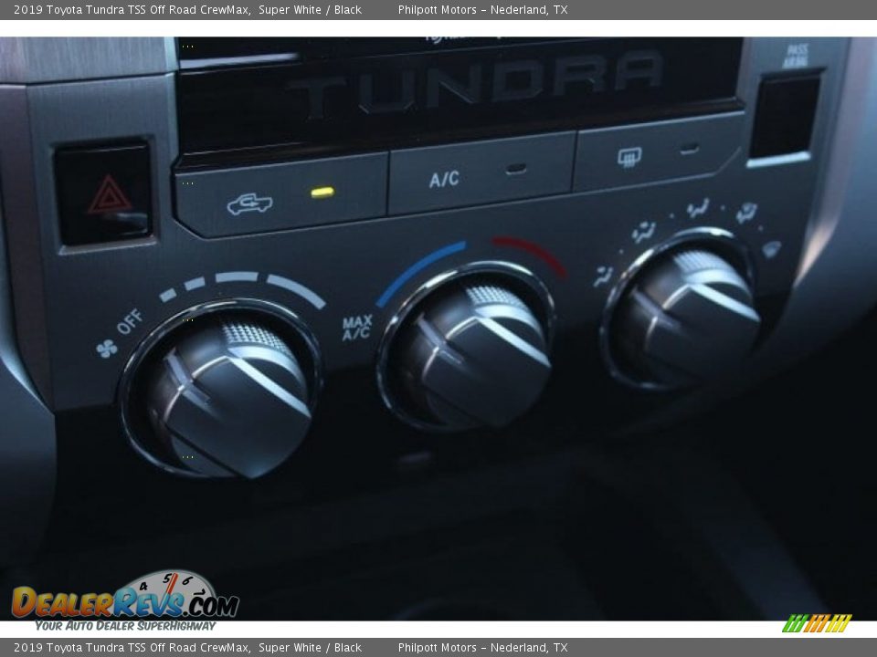 2019 Toyota Tundra TSS Off Road CrewMax Super White / Black Photo #14