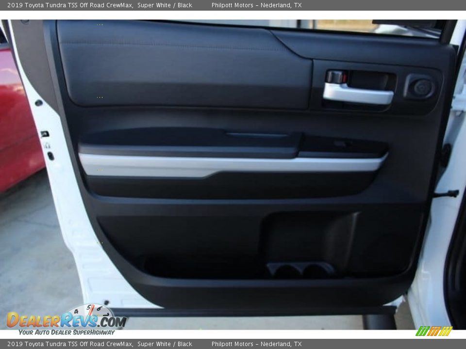 2019 Toyota Tundra TSS Off Road CrewMax Super White / Black Photo #17