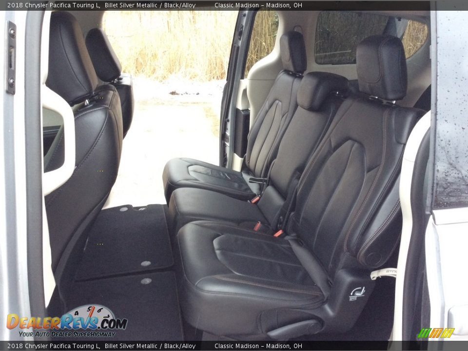 2018 Chrysler Pacifica Touring L Billet Silver Metallic / Black/Alloy Photo #25
