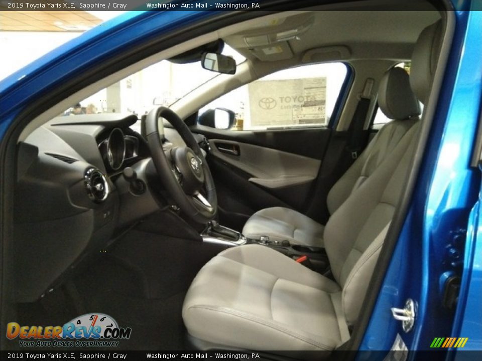 Front Seat of 2019 Toyota Yaris XLE Photo #11