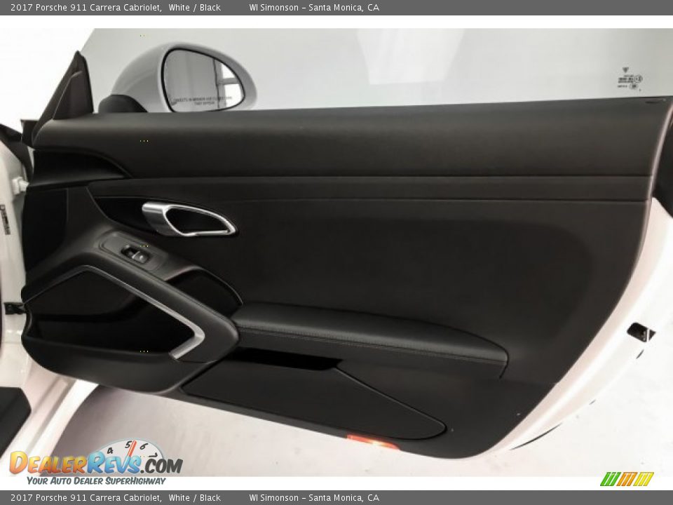 Door Panel of 2017 Porsche 911 Carrera Cabriolet Photo #30