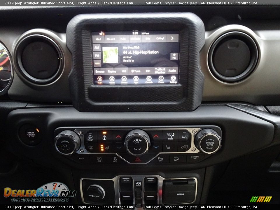 2019 Jeep Wrangler Unlimited Sport 4x4 Bright White / Black/Heritage Tan Photo #15