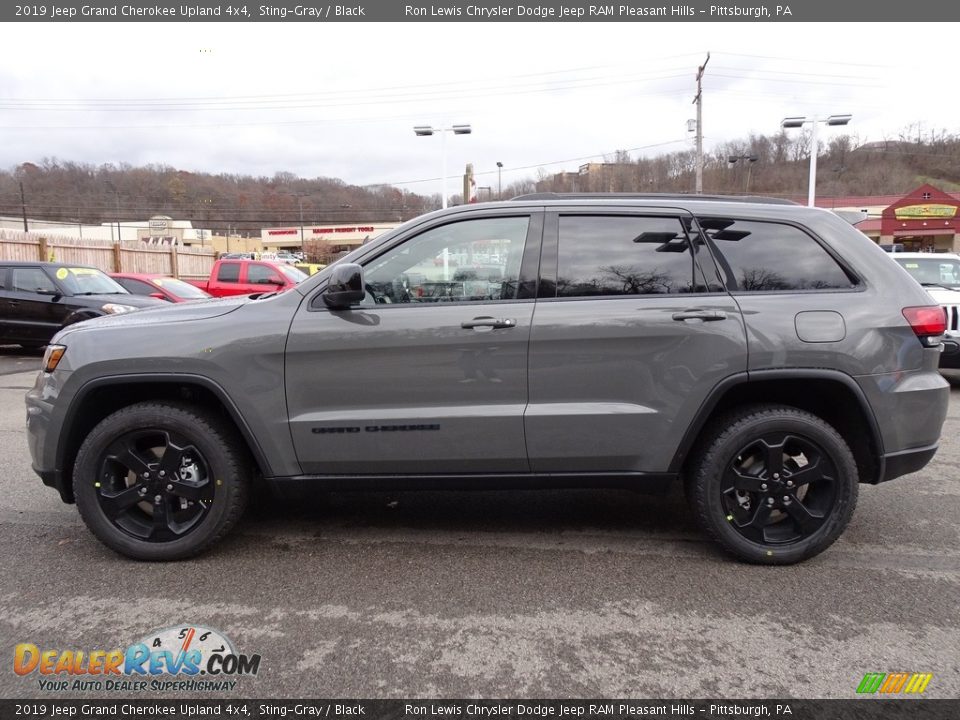 Sting-Gray 2019 Jeep Grand Cherokee Upland 4x4 Photo #2