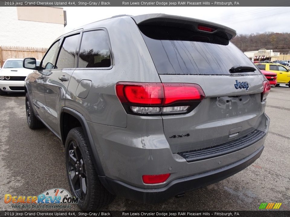 2019 Jeep Grand Cherokee Upland 4x4 Sting-Gray / Black Photo #3