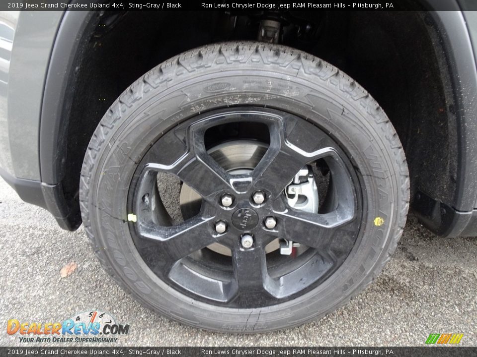 2019 Jeep Grand Cherokee Upland 4x4 Sting-Gray / Black Photo #9
